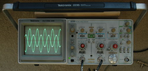Refurbished Tektronix 2235 ANUSM488 100MHz Two Channel Oscilloscope, Two Probes, Power Cord 2235 AN/USM488 - Product Image
