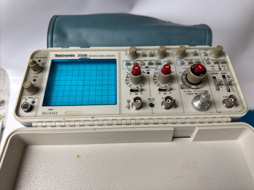 Used Tektronix 2335 242T Oscilloscope w 22 Plug Ins  Accessories - Product Image