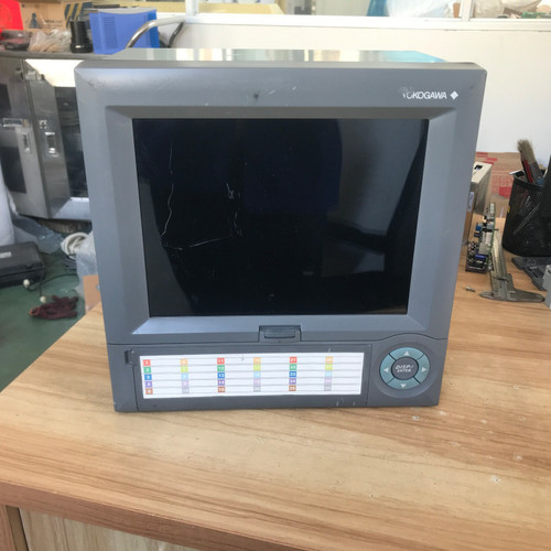 Used YOKOGAWA DX220-1-1 STYLE S4 DAQSTATION DIGITAL RECORDER - Product Image