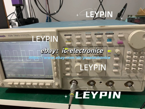 Used Tektronix oscilloscopeTDS744A 500MHz 2GSs in perfect working conditionic - Product Image