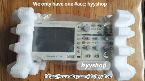 Used 1pcs Tektronix TBS1102X oscilloscope, 100MHz bandwidth, 1GSs sampling ratehyy - Product Image