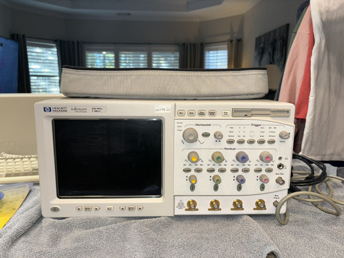Used Agilent 54825A Infiniium Digital Oscilloscope 500 MHz NEEDS CALIBRATION - Product Image