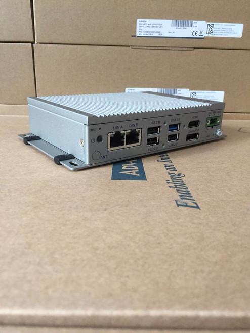 New NEW ORIGINAL ADVANTECH CONTROLLER UNO-2372G-J021AE - Product Image