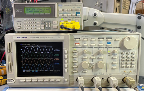 Used Tektronix TDS654C Digital Realtime Oscilloscope 500MHz 5GSs 13 1F 2F - Product Image