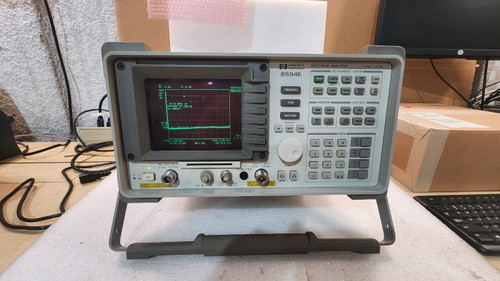 Used HP8594E Spectrum Analyzer 9kHz-2.9GHz Options 010,041 Tracking Gen 8594e - Product Image