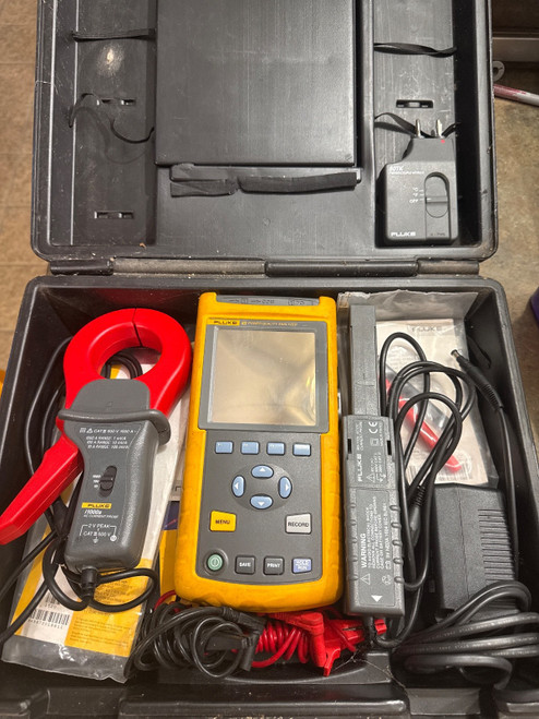 Used Fluke 43 Power Analyzer, i1000s Current Clamp, 80-110s Current clamp and 80TK - Product Image