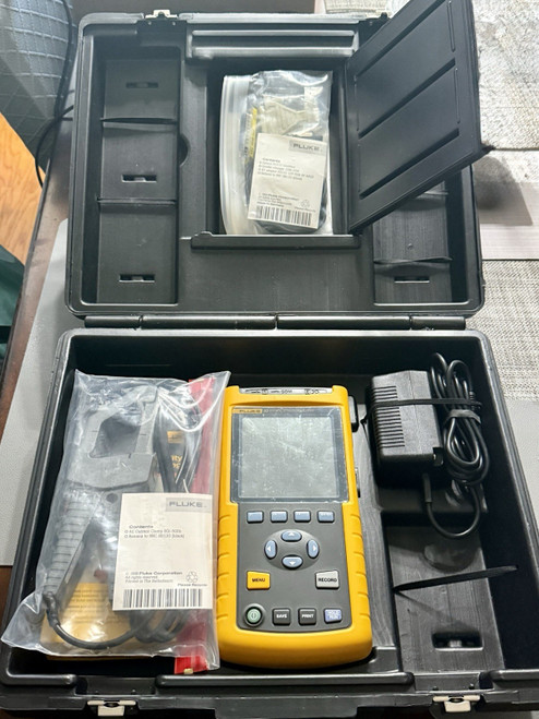New Fluke 43R Power Quality Analyzer Kit - Product Image