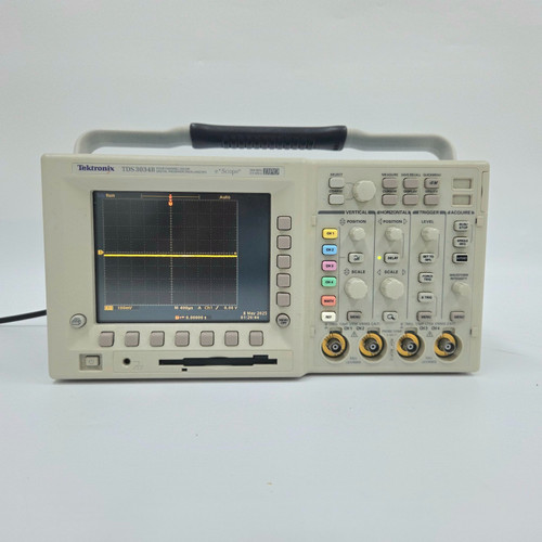 Used TDS3034B Tektronix Digital Phosphor OscilloscopeB031865 - Product Image