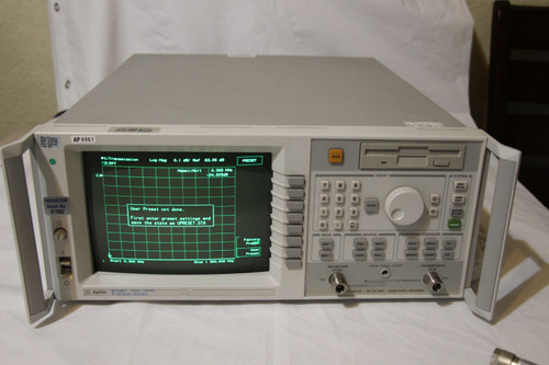Refurbished Agilent 8712ET 300Khz - 1300Mhz RF Network Analyzer - Product Image