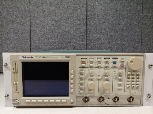 Used Tektronix TDS794D, Digital Phosphor Oscilloscope, 4-Channel, 2GHz, 4GSs - Product Image