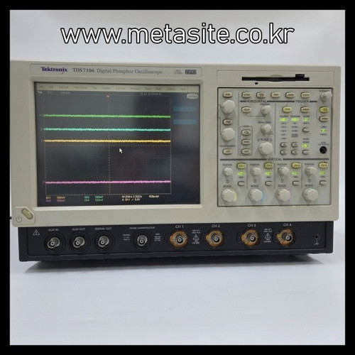 Used TDS7104 Tektronix Digital Phosphor Oscilloscopes 1M B052603 - Product Image