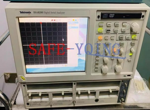 Used 1PCS Used Tektronix Digital Phosphor Oscilloscope DSA8200  - Product Image