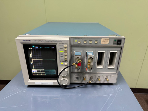 Used Tektronix 11801C Oscilloscope Digital Storage, 50 GHz, with two SD-26 probes - Product Image