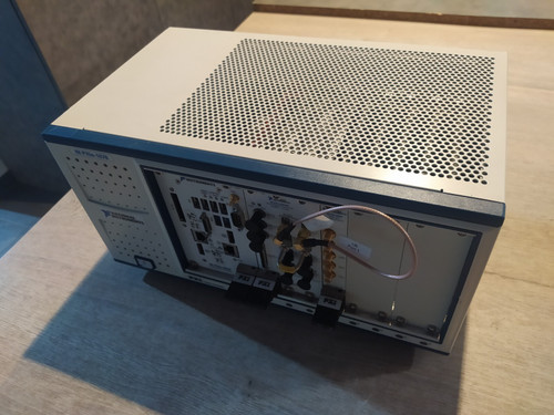 Used NATIONAL INSTRUMENTS NI PXIe-1078 WITH PXIe-8840  PXIe-5644R  PXI-2595 NI PXle-1078 - Product Image