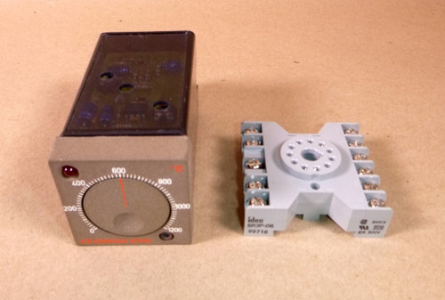 New 6102K-0-1200C Omega Engineering - Electronic Thermostat NEW - Product Image