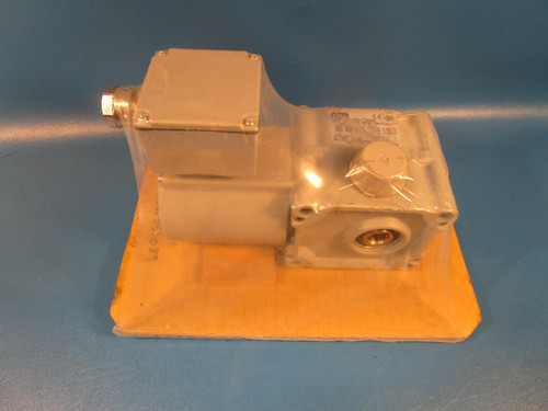 New GTR F2SM-15-240-T40 AX NISSEI Induction Geared Motor, 3 Phase, 40 WATT, Ratio 24 - Product Image