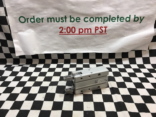 Used SMC gripper angular 180 degree, MHY2-20D, MHY220D, Shipsameday1327A2 - Product Image