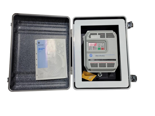 Used Allen-Bradley 1302-C001AA Servo Drive 1HP 575VAC 2A 3Ph 60Hz READ P6-A-Jan26551N73M - Product Image