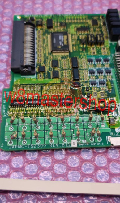 Used 1PC USED YASKAWA JAPMC-I02300-E JAPMCI02300E Output Module  - Product Image