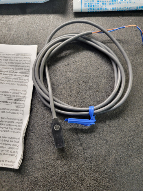 New Omron V680-CH1D ID Handy Reader - Product Image