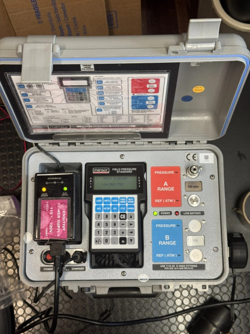 Used Mensor 5050 Field Pressure Standard Set Pressure Gauge Kit Deadweight Tester - Product Image