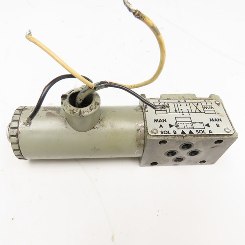 Used Vickers MOD-6C-31-S35 3 Position Solenoid Valve - Product Image