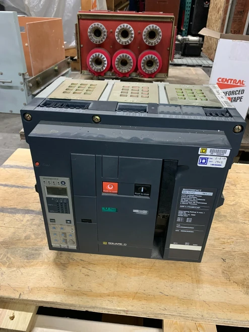 Square D Masterpact 3200a Nw 32 H2 Circuit Breaker