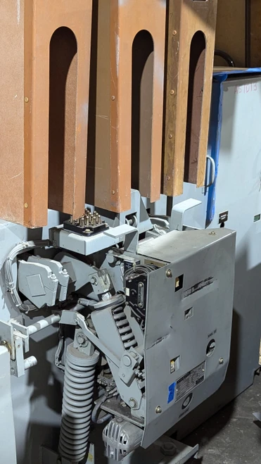 Ge Magneblast Breaker Gei-88764 Am-13.8-500-6h 15kv 2000a