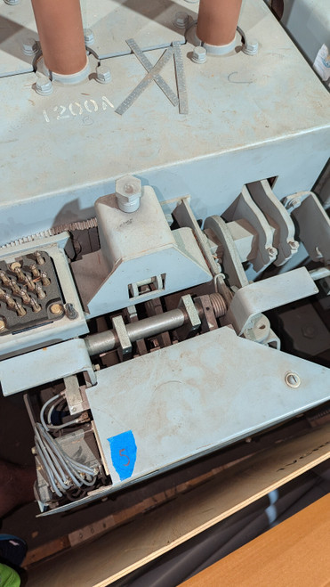 Ge Magneblast Breaker Gek-31111 Am-13.8-500-7h 15kv 1200a