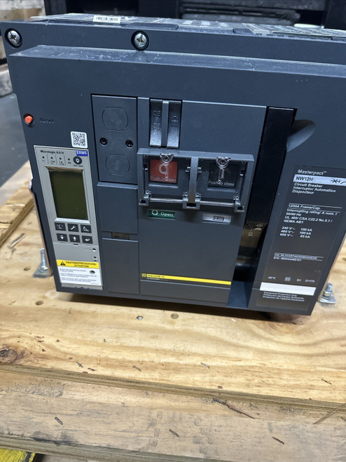 Schneider Electric Nw 12 H Drawout Circuit Breaker Brand New