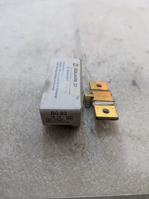 Square D B0.92 Cf Circuit Breaker - New Open Box