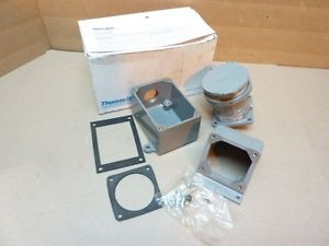 New Thomas & Betts Russellstoll Receptacle 8404, 30 Amp, 480 Volt  #38857