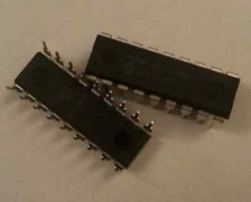 Microchip PIC - PIC18F1320-I/P Flash MCU - 100 pieces