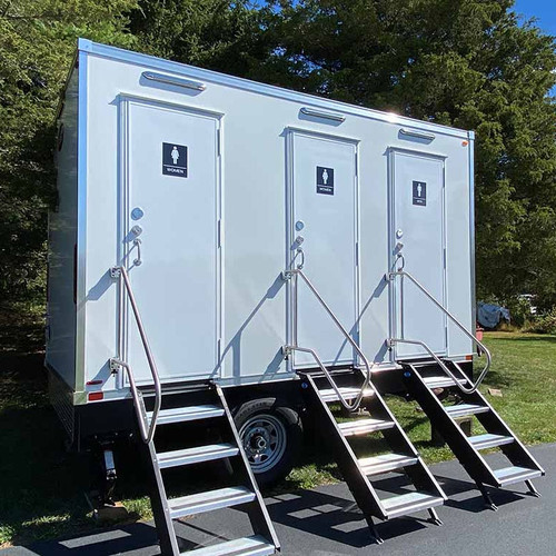 Zhengzhou Yituo Machinery Co., Ltd. Luxury Restroom Trailer with Shower - Mobile Portable Bathroom Solution