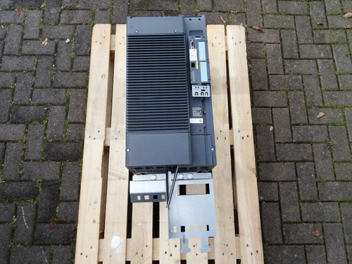 Siemens Sinamics Pm240-2 6sl3210-1pe32-5al0 132kw Drive