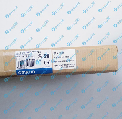 One New Omron F3sj-e0625p25 Safety Light Curtain