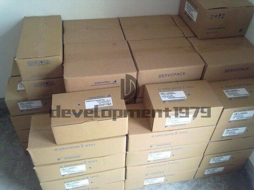New Yaskawa Sgmps-15aca61 Servo Motor Dc
