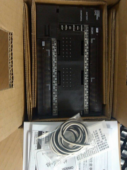 Omron Plc Cp1l-m40dt-d New Free