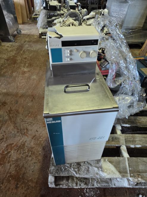 Neslab Rte-221 Refrigerated Recirculating Bath Chiller