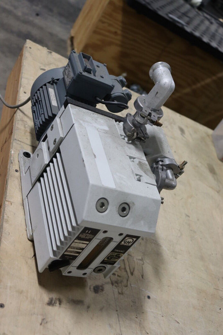 Leybold-trivac D8b Rotary Vacuum Pump, Used