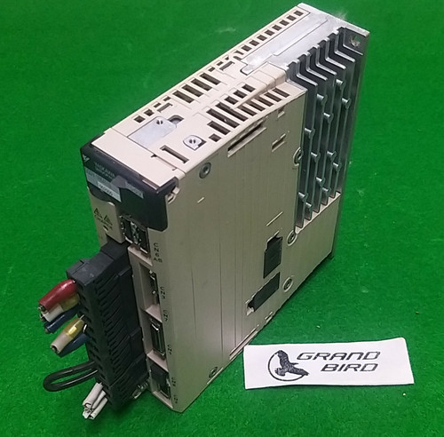 Yaskawa Sgdv-1r6a11b002000 Servopack