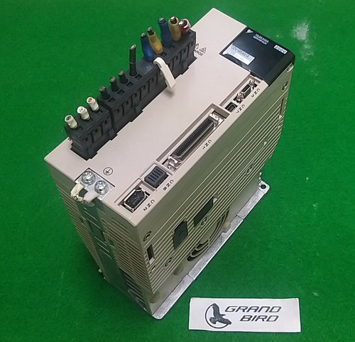 Yaskawa Sgdv-5r5a01a002000 Servo Driver for Motion Control