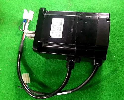 Yaskawa Sgmpj-03eaa4c Ac Servo Motor for Industrial Use