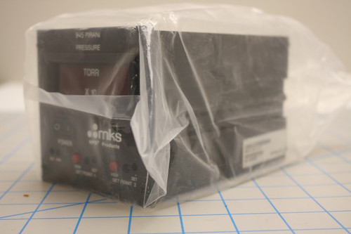 HP Mks 945-a120-tr-02 Pirani Pressure Vacuum Gauge Controller - New Open Box