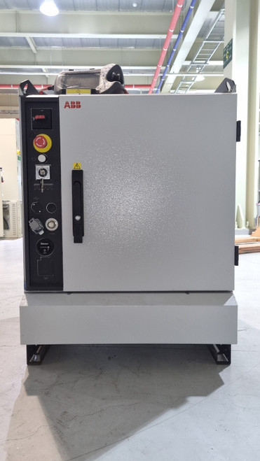Abb Icr5 M2004 Industrial Robot Controller - Advanced Automation Solution