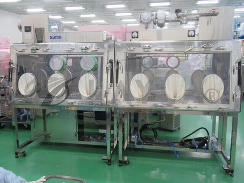 Glove Box Dgxt for Controlled Environment Applications