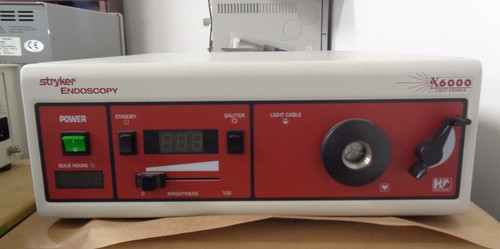 Stryker Endoscopy X6000 Light Source 220-185-000 with Bulb