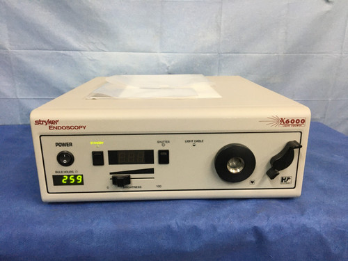 Stryker Endoscopy X6000 Light Source 220-185-000 with 259 Bulb Hours