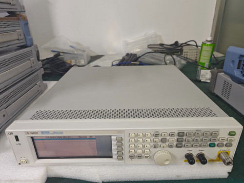 AGILENT Keysight N5182a Mxg Vector Signal Generator 6ghz