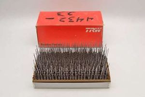 NEW TRW BWH82 10% WIRE WOUND RC32 SIZE 82OHM 2W RESISTOR B478956